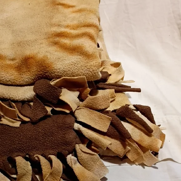 Cozy Tan and Brown Fleece Throw Blanket - Picture 2 of 5